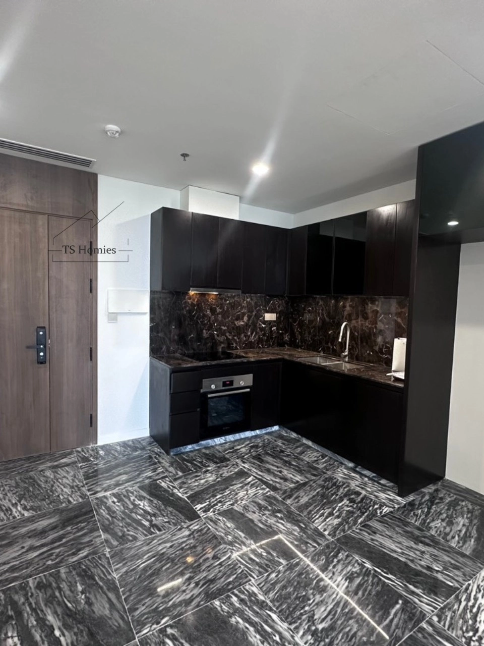 Bán lỗ 800tr căn hộ 3pn Lumiere Riverside Thảo Điền Q.2 Bán lỗ 800tr căn hộ 3pn Lumiere Riverside Thảo Điền Q.2